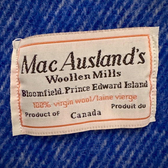 MacAusland wool throw blanket - Picture 5 of 5